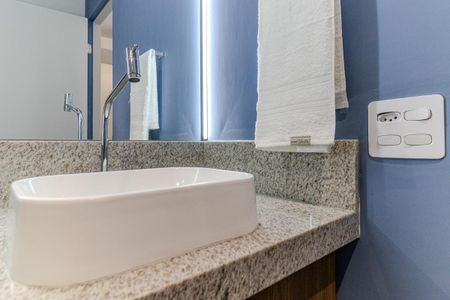 Banheiro da Suíte de apartamento para alugar com 1 quarto, 25m² em Vila Buarque, São Paulo