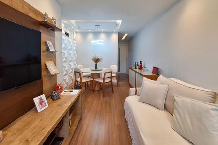Apartamento à venda com 70m², 2 quartos e 1 vaga Apartamento à venda com 70m², 2 quartos e 1 vagaSala