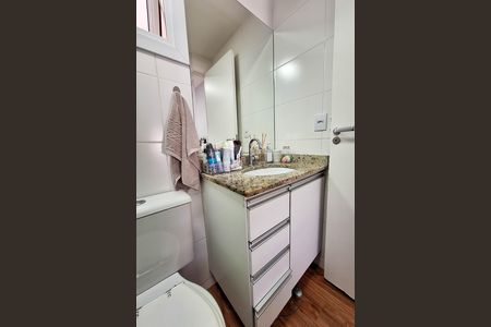 Apartamento à venda com 70m², 2 quartos e 1 vaga Apartamento à venda com 70m², 2 quartos e 1 vagaBanheiro da Suíte 1