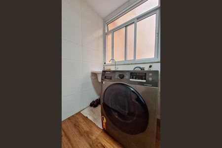 Apartamento à venda com 70m², 2 quartos e 1 vaga Apartamento à venda com 70m², 2 quartos e 1 vagaÁrea de Serviço