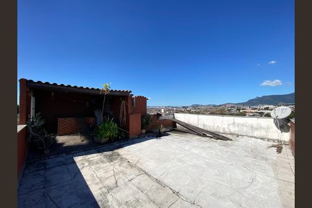Apartamento à venda com 130m², 3 quartos e sem vaga