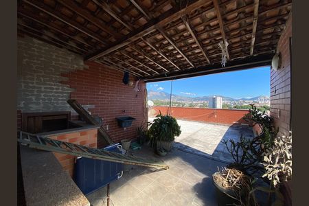 Apartamento à venda com 130m², 3 quartos e sem vaga