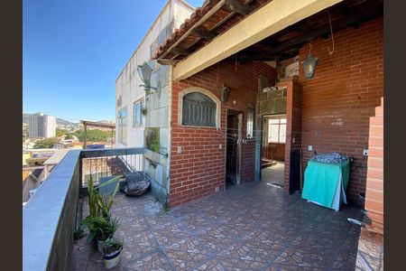 Apartamento à venda com 130m², 3 quartos e sem vaga