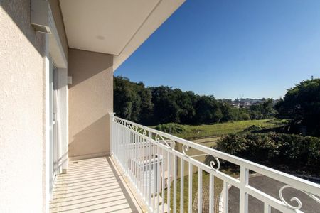 Casa de condomínio à venda com 320m², 3 quartos e 4 vagas Casa de condomínio à venda com 320m², 3 quartos e 4 vagas Varanda da Suite 1