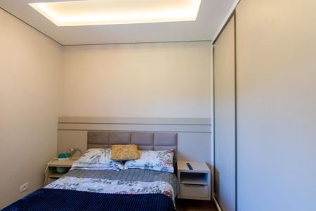 Casa de condomínio à venda com 320m², 3 quartos e 4 vagas Casa de condomínio à venda com 320m², 3 quartos e 4 vagasQUarto 2
