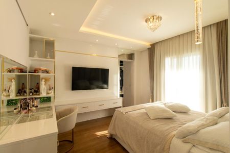 Casa de condomínio à venda com 320m², 3 quartos e 4 vagas Casa de condomínio à venda com 320m², 3 quartos e 4 vagasQuarto 1 Suite