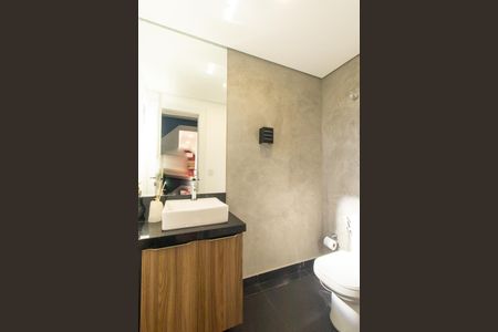 Casa de condomínio à venda com 320m², 3 quartos e 4 vagas Casa de condomínio à venda com 320m², 3 quartos e 4 vagasLavabo 2