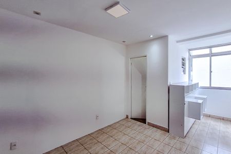 Studio para alugar com 42m², 1 quarto e sem vaga Studio para alugar com 42m², 1 quarto e sem vagaStudio