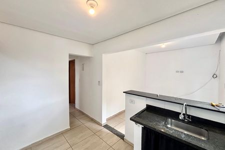 Casa para alugar com 60m², 2 quartos e 1 vaga Casa para alugar com 60m², 2 quartos e 1 vagaCozinha