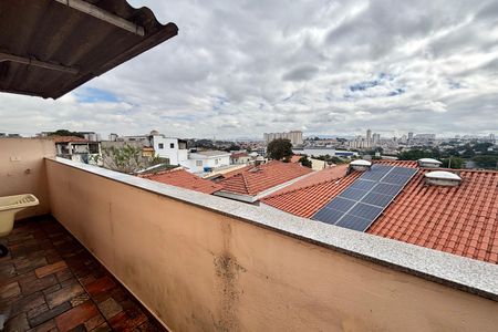 Casa para alugar com 60m², 2 quartos e 1 vaga Casa para alugar com 60m², 2 quartos e 1 vagaÁrea de serviço