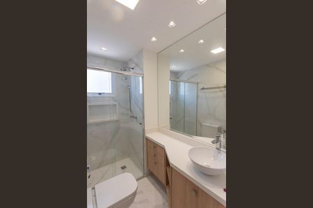 Banheiro da Suíte de apartamento para alugar com 3 quartos, 99m² em Vila Brandina, Campinas