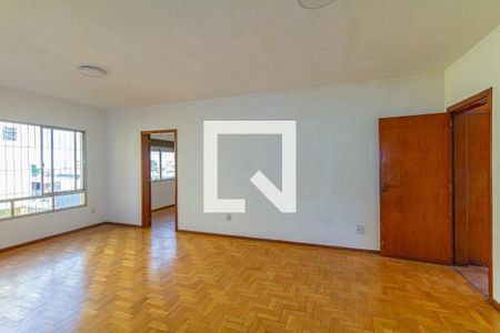 Casa para alugar com 300m², 4 quartos e 2 vagas