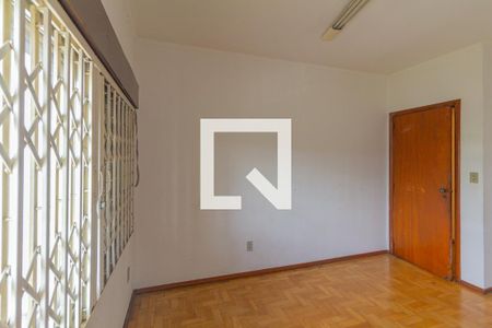 Casa para alugar com 300m², 4 quartos e 2 vagas