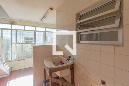 Casa para alugar com 300m², 4 quartos e 2 vagas