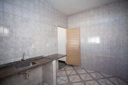 Casa para alugar com 60m², 2 quartos e 1 vaga Casa para alugar com 60m², 2 quartos e 1 vagaCozinha e Área de Serviço