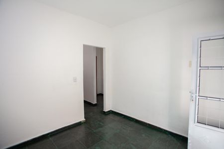 Casa para alugar com 60m², 2 quartos e 1 vaga Casa para alugar com 60m², 2 quartos e 1 vagaSala
