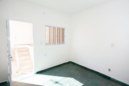 Sala de casa para alugar com 2 quartos, 60m² em São Luiz, Contagem