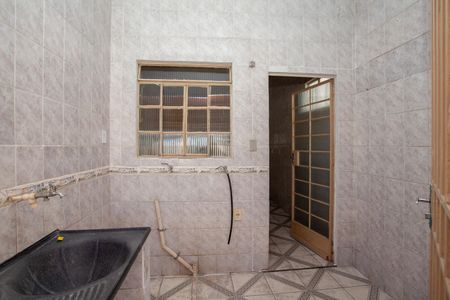 Casa para alugar com 60m², 2 quartos e 1 vaga Casa para alugar com 60m², 2 quartos e 1 vagaCozinha e Área de Serviço