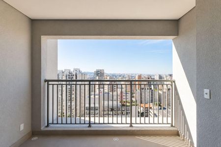 Studio à venda com 26m², 1 quarto e sem vaga Studio à venda com 26m², 1 quarto e sem vagaVaranda