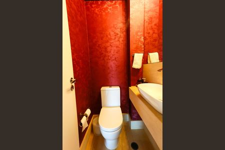 Apartamento à venda com 127m², 3 quartos e 3 vagas Apartamento à venda com 127m², 3 quartos e 3 vagasLavabo