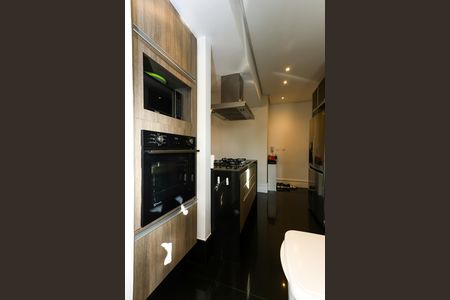 Apartamento à venda com 127m², 3 quartos e 3 vagas Apartamento à venda com 127m², 3 quartos e 3 vagasCozinha