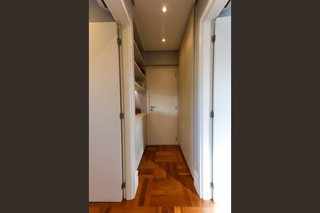 Apartamento à venda com 127m², 3 quartos e 3 vagas Apartamento à venda com 127m², 3 quartos e 3 vagasCorredor