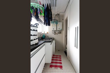 Apartamento à venda com 127m², 3 quartos e 3 vagas Apartamento à venda com 127m², 3 quartos e 3 vagasÁrea de Serviço