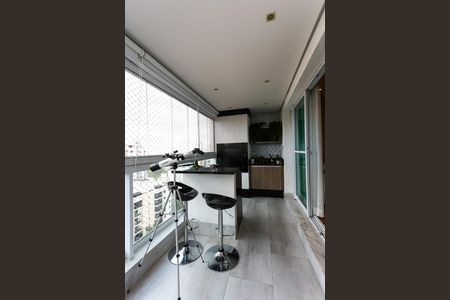 Apartamento à venda com 127m², 3 quartos e 3 vagas Apartamento à venda com 127m², 3 quartos e 3 vagasVaranda
