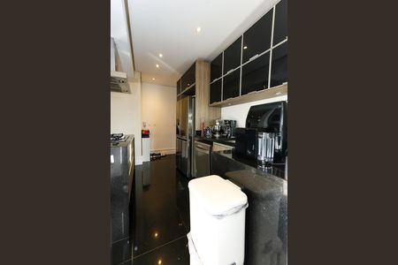Apartamento à venda com 127m², 3 quartos e 3 vagas Apartamento à venda com 127m², 3 quartos e 3 vagasCozinha