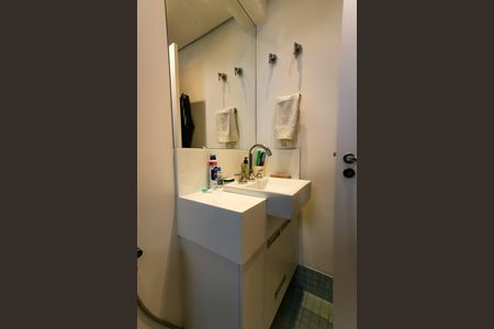 Apartamento à venda com 127m², 3 quartos e 3 vagas Apartamento à venda com 127m², 3 quartos e 3 vagasBanheiro da Suíte 2