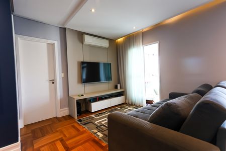 Apartamento à venda com 127m², 3 quartos e 3 vagas Apartamento à venda com 127m², 3 quartos e 3 vagasSala