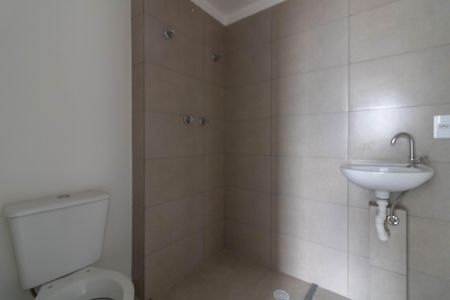 Banheiro de apartamento à venda com 2 quartos, 47m² em Vila Florida, Guarulhos