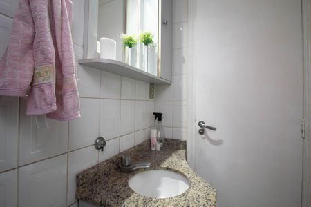 Lavabo  de casa de condomínio para alugar com 3 quartos, 120m² em Portal dos Gramados, Guarulhos