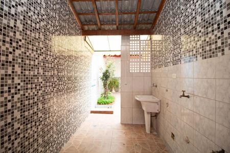 Casa de condomínio para alugar com 120m², 3 quartos e 2 vagas Casa de condomínio para alugar com 120m², 3 quartos e 2 vagasÁrea de Serviço