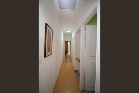 Casa de condomínio para alugar com 120m², 3 quartos e 2 vagas Casa de condomínio para alugar com 120m², 3 quartos e 2 vagasCorredor