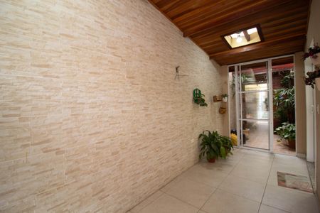 Casa de condomínio para alugar com 120m², 3 quartos e 2 vagas Casa de condomínio para alugar com 120m², 3 quartos e 2 vagasHall de entrada