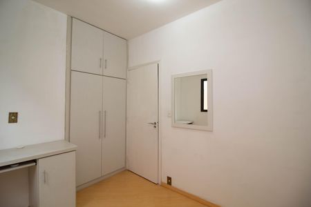 Quarto 2 de casa de condomínio para alugar com 3 quartos, 120m² em Portal dos Gramados, Guarulhos