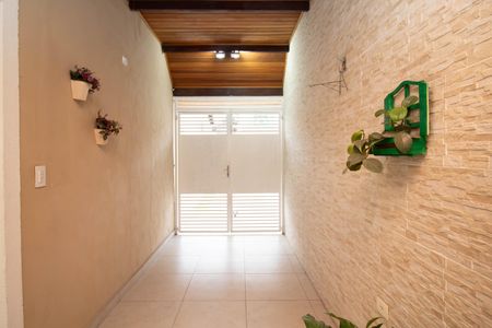 Casa de condomínio para alugar com 120m², 3 quartos e 2 vagas Casa de condomínio para alugar com 120m², 3 quartos e 2 vagasHall de entrada