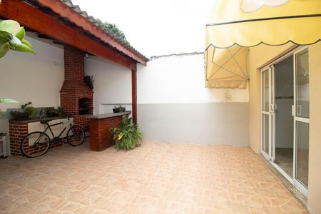Casa de condomínio para alugar com 120m², 3 quartos e 2 vagas Casa de condomínio para alugar com 120m², 3 quartos e 2 vagasÁrea externa