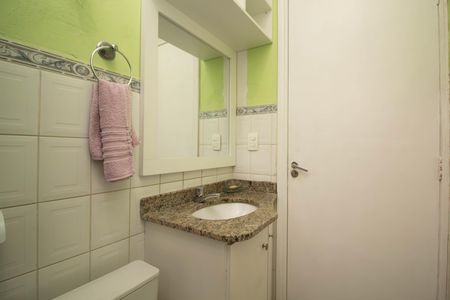Casa de condomínio para alugar com 120m², 3 quartos e 2 vagas Casa de condomínio para alugar com 120m², 3 quartos e 2 vagasBanheiro da Suíte