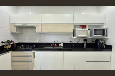 Cozinha de apartamento para alugar com 5 quartos, 207m² em Centro, Guarujá