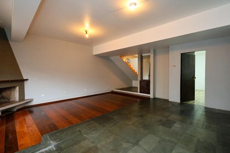 Sala de casa à venda com 5 quartos, 290m² em Jardim Lar Sao Paulo, São Paulo