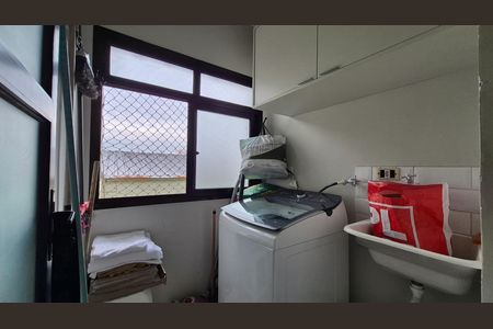 Apartamento à venda com 97m², 3 quartos e 2 vagas Apartamento à venda com 97m², 3 quartos e 2 vagasLavanderia