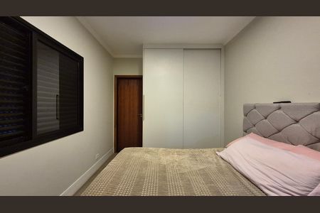 Apartamento à venda com 97m², 3 quartos e 2 vagas Apartamento à venda com 97m², 3 quartos e 2 vagasSuíte