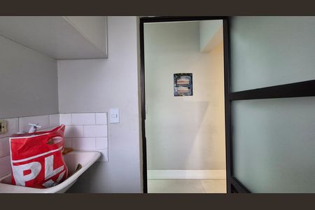 Apartamento à venda com 97m², 3 quartos e 2 vagas Apartamento à venda com 97m², 3 quartos e 2 vagasLavanderia