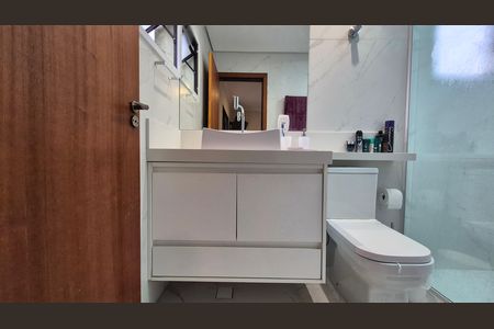 Apartamento à venda com 97m², 3 quartos e 2 vagas Apartamento à venda com 97m², 3 quartos e 2 vagasBanheiro da suíte