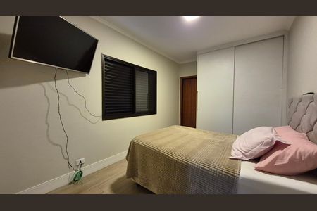 Apartamento à venda com 97m², 3 quartos e 2 vagas Apartamento à venda com 97m², 3 quartos e 2 vagasSuíte