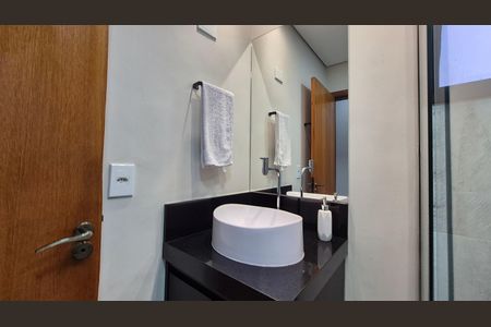 Apartamento à venda com 97m², 3 quartos e 2 vagas Apartamento à venda com 97m², 3 quartos e 2 vagasBanheiro