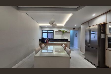 Apartamento à venda com 97m², 3 quartos e 2 vagas Apartamento à venda com 97m², 3 quartos e 2 vagasSala