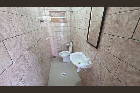 Banheiro 2 de kitnet/studio para alugar com 1 quarto, 43m² em Lundcéia, Lagoa Santa